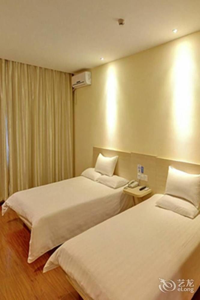 Hanting Express Qingdao South Chongqing Road 外观 照片