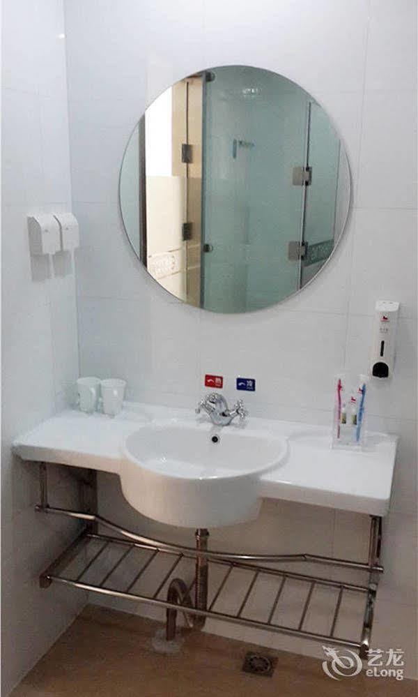 Hanting Express Qingdao South Chongqing Road 外观 照片